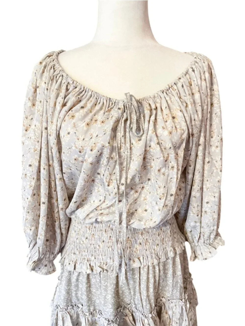 Easel Cream Floral Smocked Mini Dress SZ L Cottagecore Fairy Romantic - Picture 5 of 11